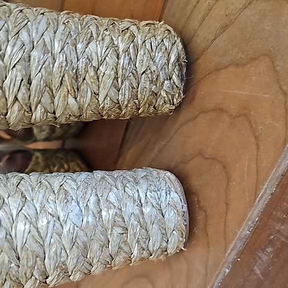 MIA size 10 heeled sandals - Picture 4 of 6